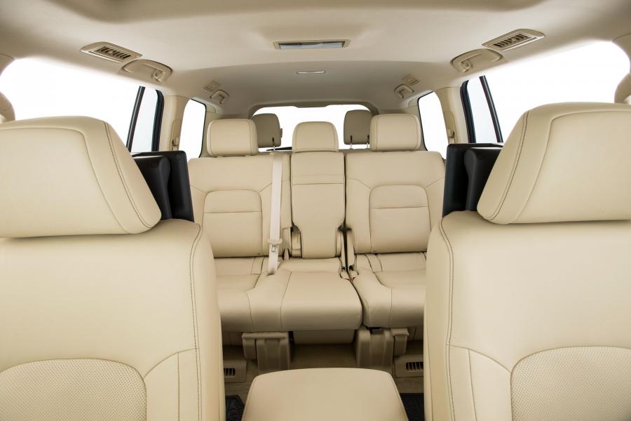 Интерьер Toyota Land Cruiser 200 Sahara (UZJ200) 2015 года  (AU) (фото 21 из 23)